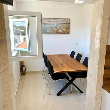 Ana Apartment
